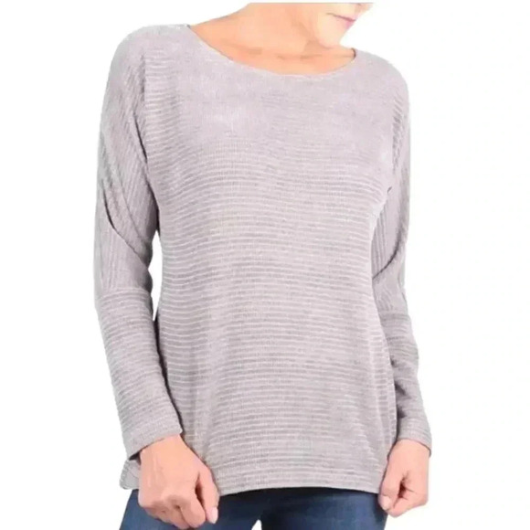 Status by Chenault Sweater Size L  - Picture 1 of 6